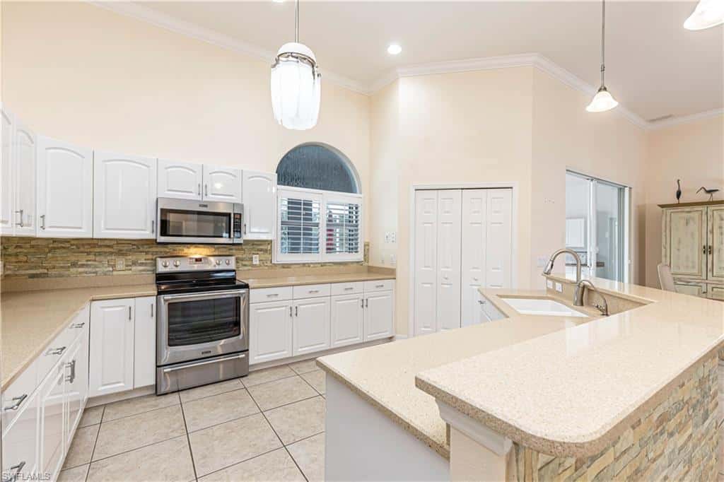 12288 Casals Ln, Bonita Springs, photo 7