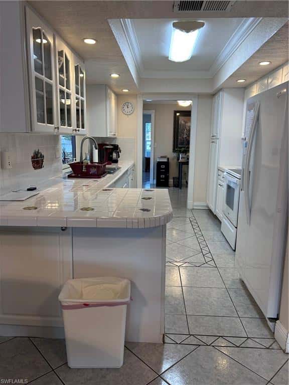 111 4th Pl, Cape Coral, photo 6