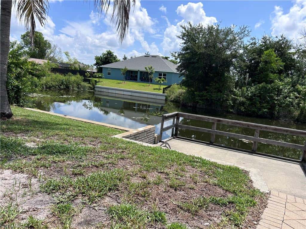 111 4th Pl, Cape Coral, photo 32