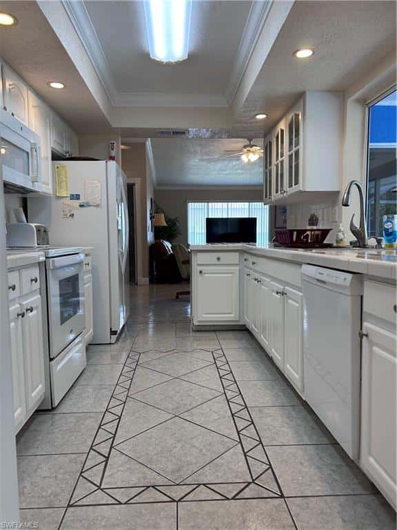 111 4th Pl, Cape Coral, photo 5
