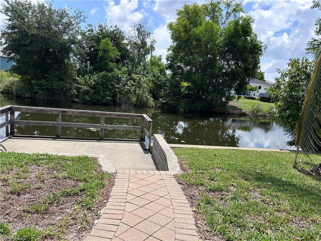 111 4th Pl, Cape Coral, photo 33