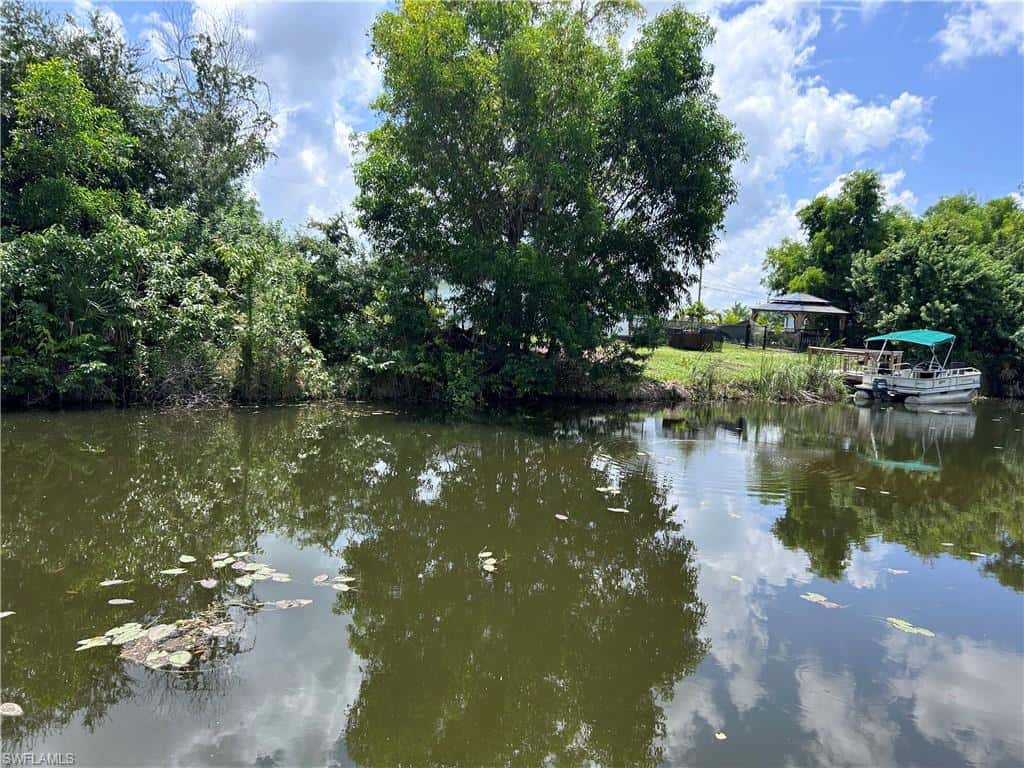 111 4th Pl, Cape Coral, photo 37