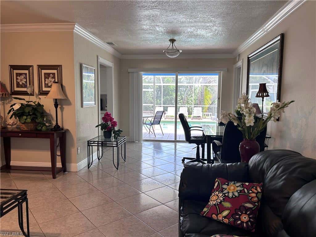 111 4th Pl, Cape Coral, photo 4