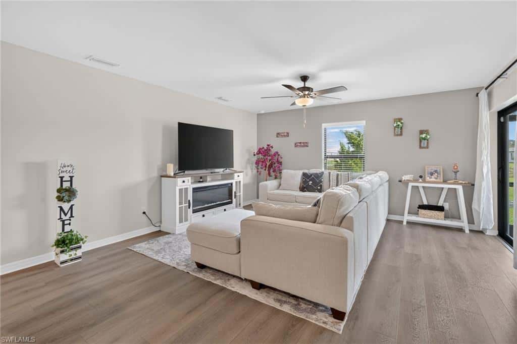 849 Sea Urchin Cir, Fort Myers, photo 4
