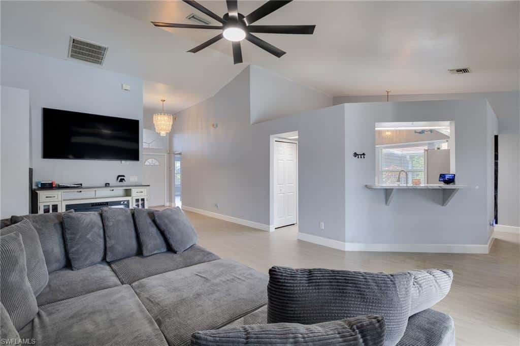 17791 Castle Harbor Dr, Fort Myers, photo 6
