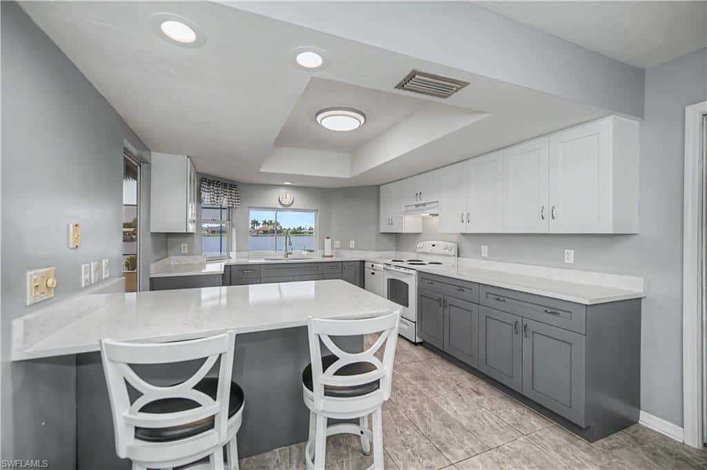 412 Cape Coral Pkwy, Cape Coral, photo 12