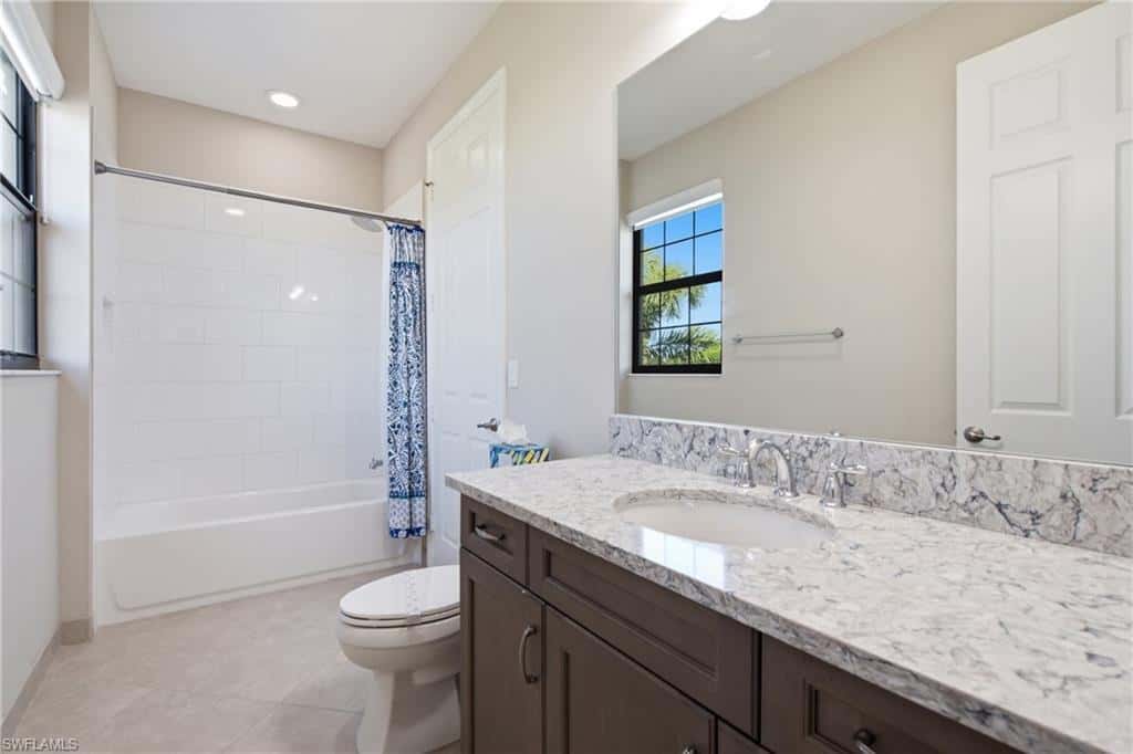 4204 Siderno Ct, Naples, photo 34