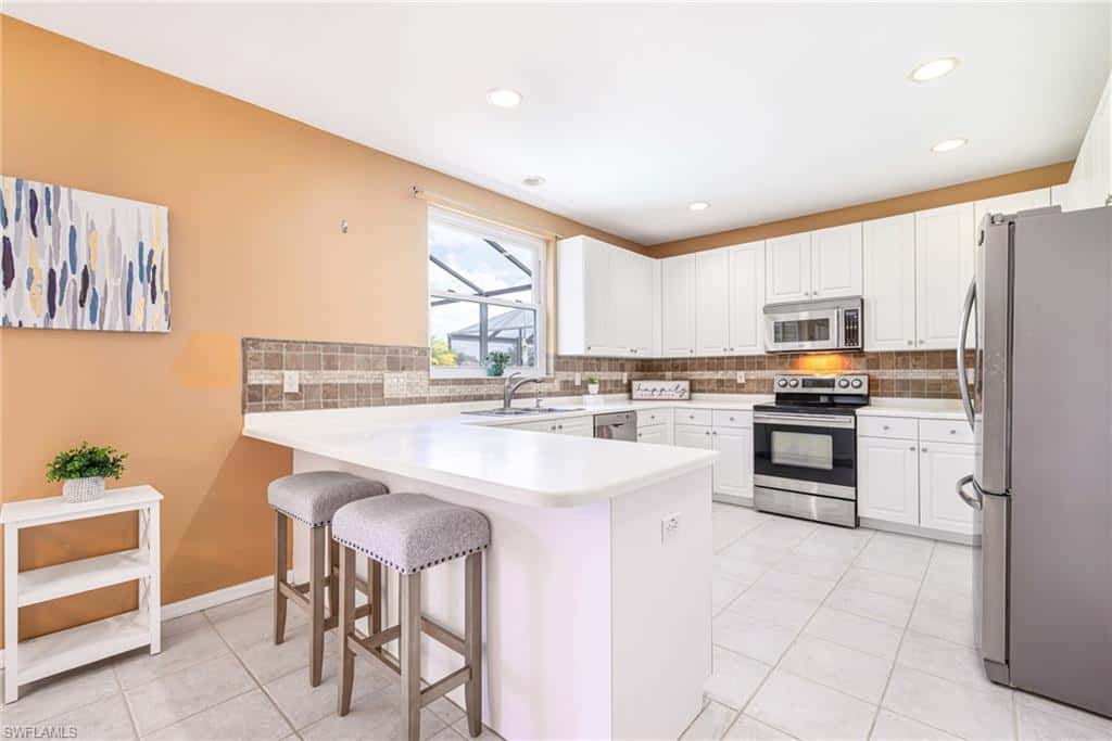 11117 Lakeland Cir, Fort Myers, photo 7