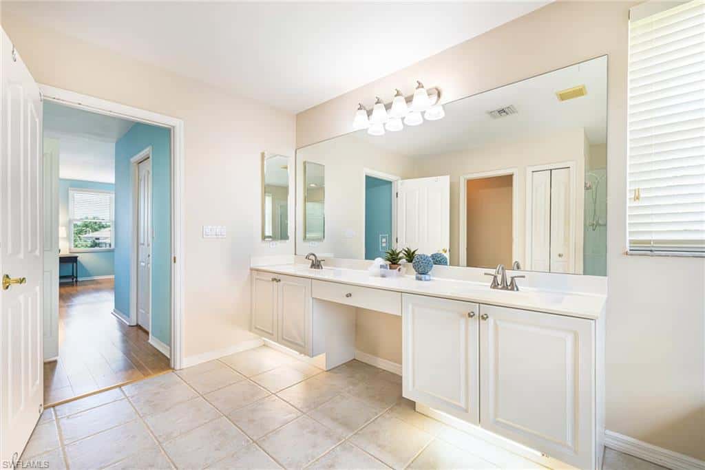 11117 Lakeland Cir, Fort Myers, photo 11