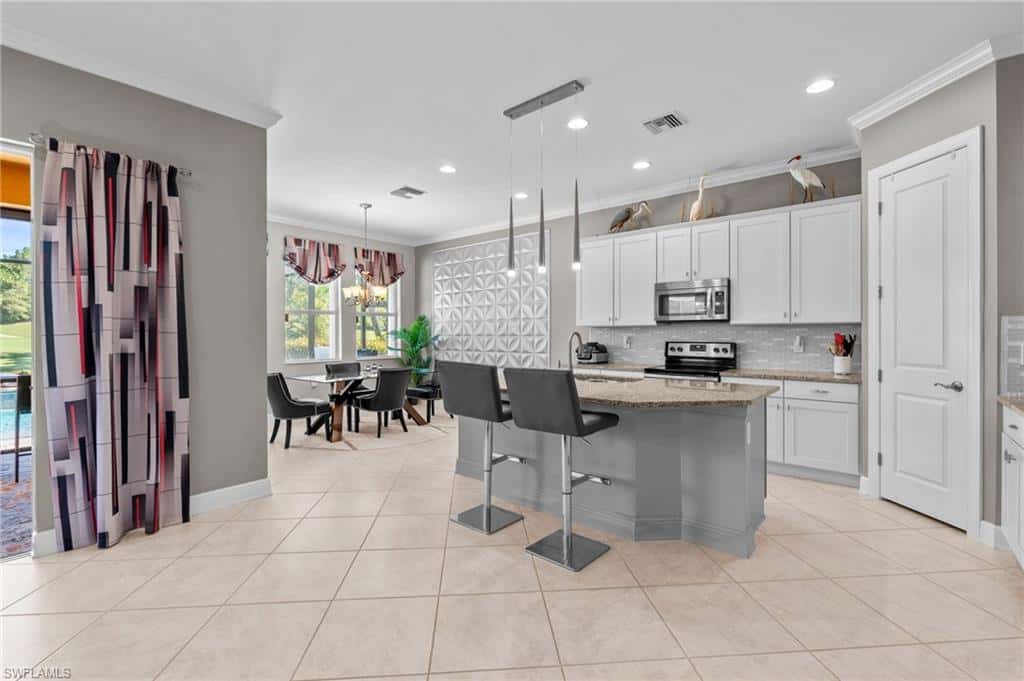 10396 Materita Dr, Fort Myers, photo 6