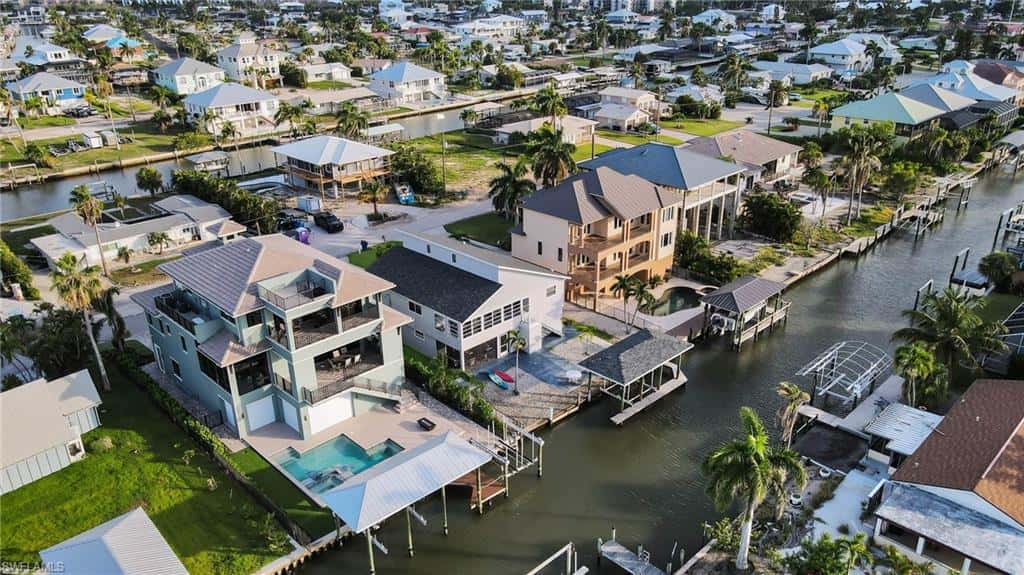 261 Egret St, Fort Myers Beach, photo 4