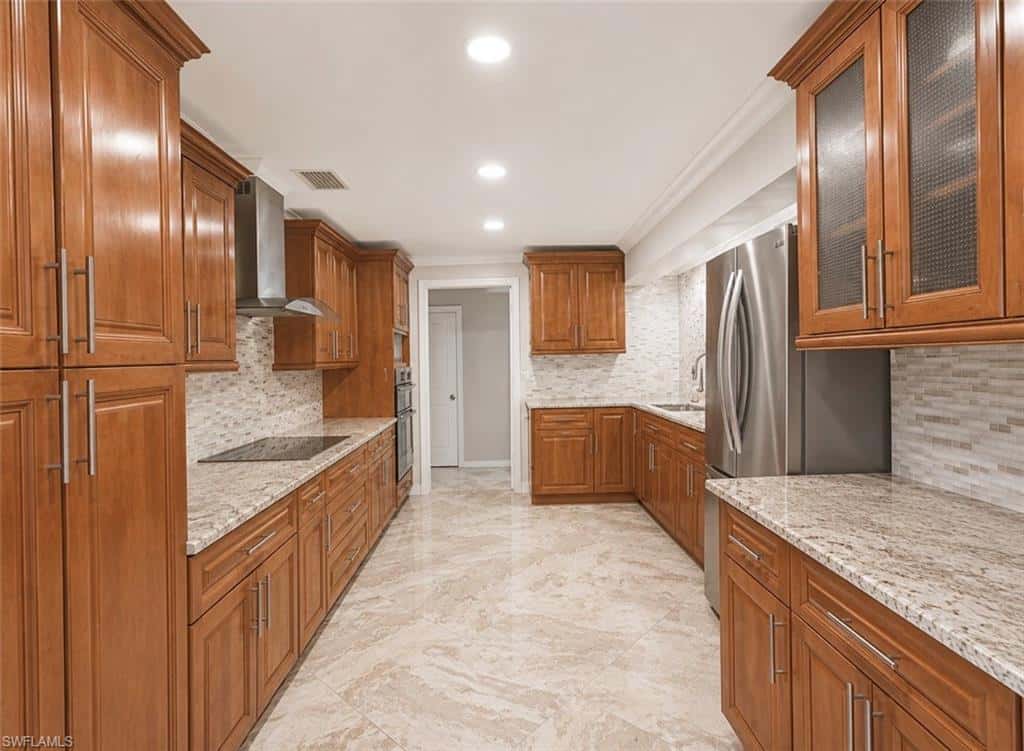 565 6th St, Naples, photo 7