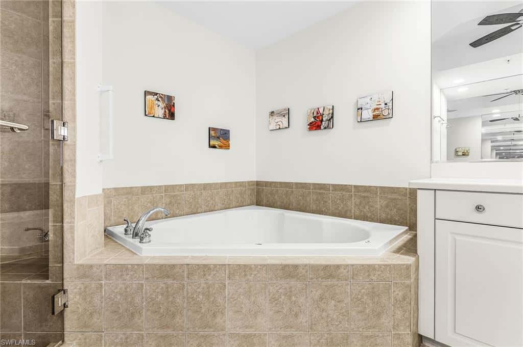 2090 First St #1009, Fort Myers, photo 17