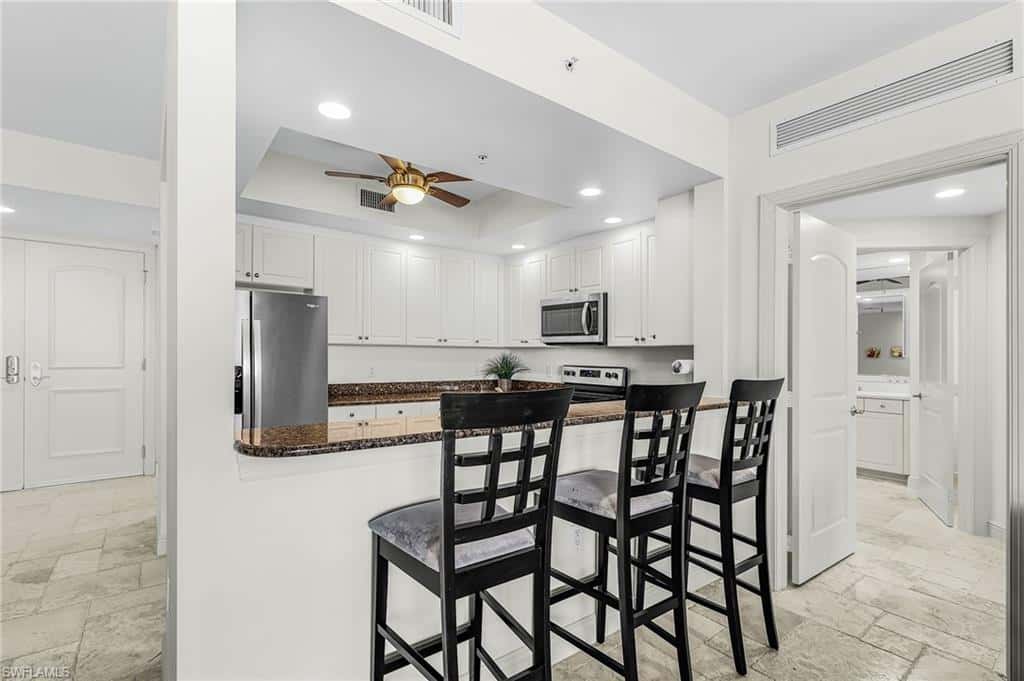 2090 First St #1009, Fort Myers, photo 11