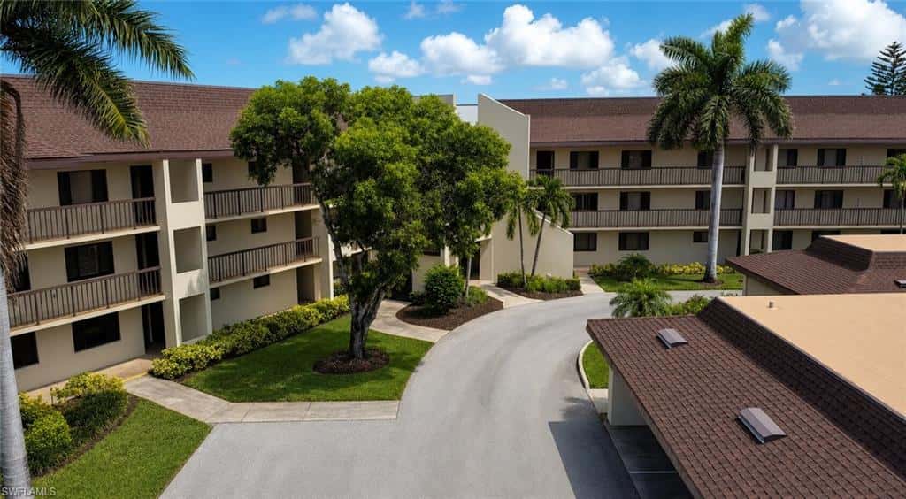 413 Augusta Blvd #105, Naples, photo 26
