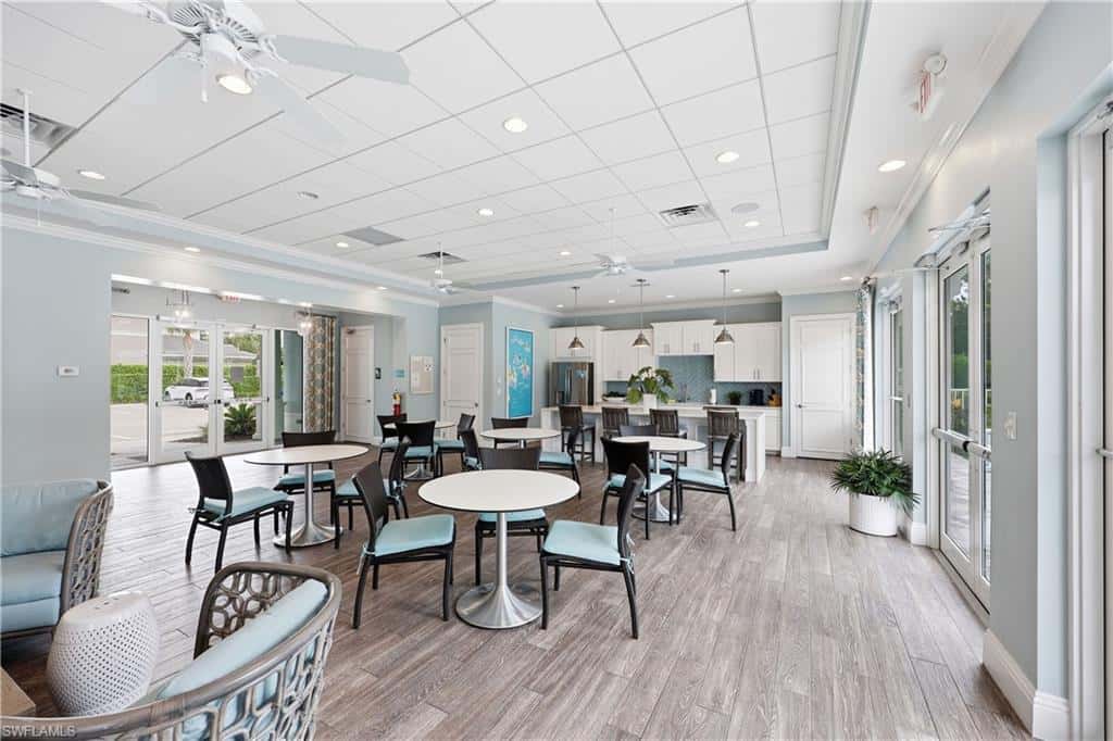 6966 Avalon Cir #908, Naples, photo 47