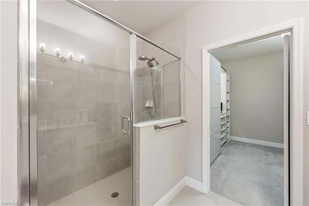 6966 Avalon Cir #908, Naples, photo 35