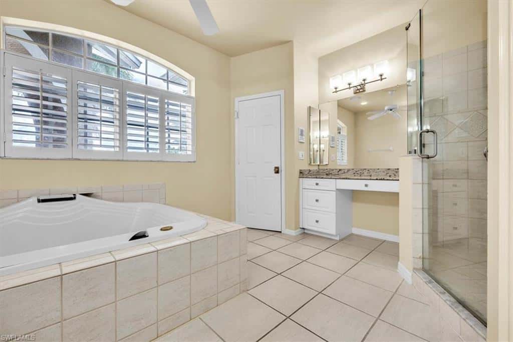 12898 Kedleston Cir, Fort Myers, photo 26