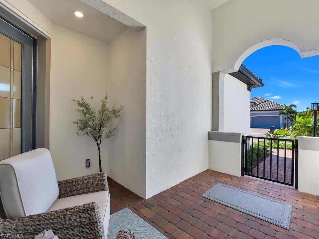 11694 Canal Grande Dr, Fort Myers, photo 6