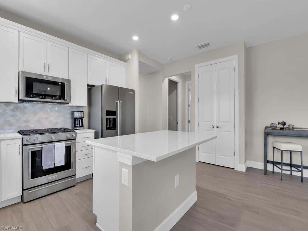 11694 Canal Grande Dr, Fort Myers, photo 15
