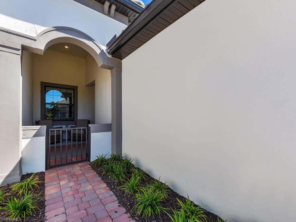 11694 Canal Grande Dr, Fort Myers, photo 4