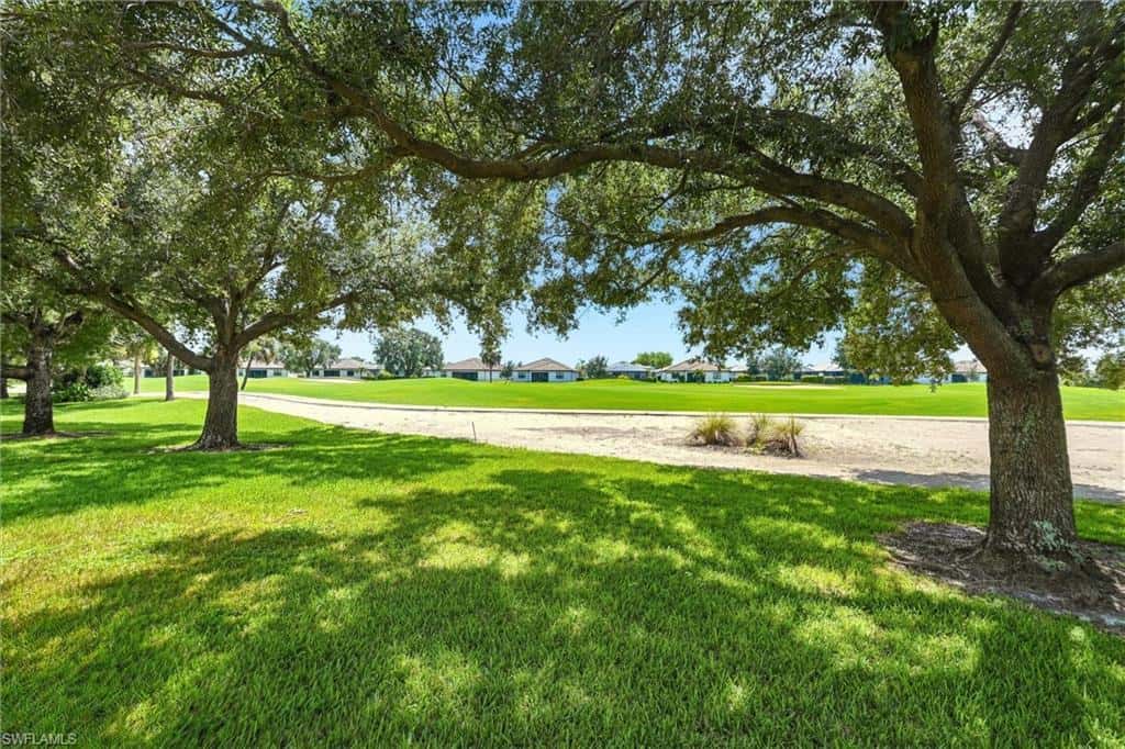 1892 Par Dr, Naples, photo 13