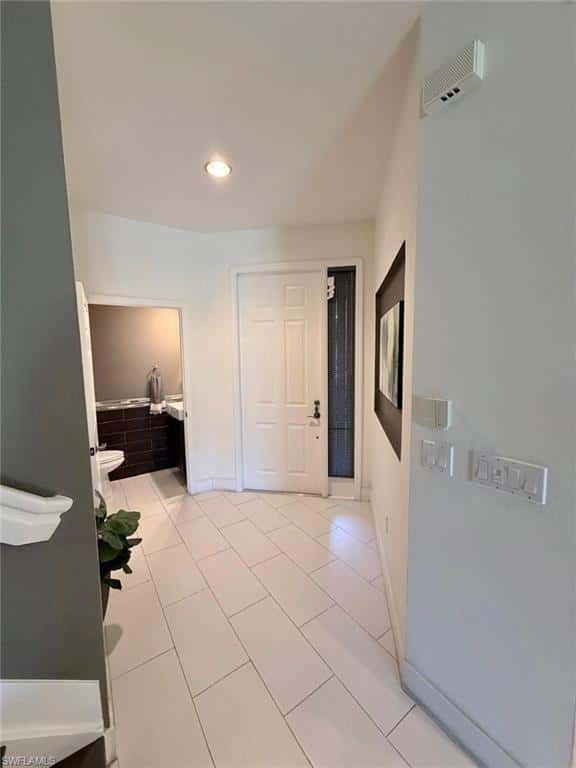 7317 Bristol Cir, Naples, photo 5