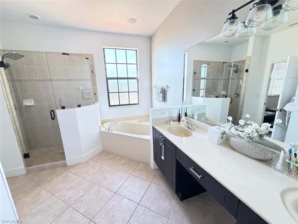 7317 Bristol Cir, Naples, photo 14