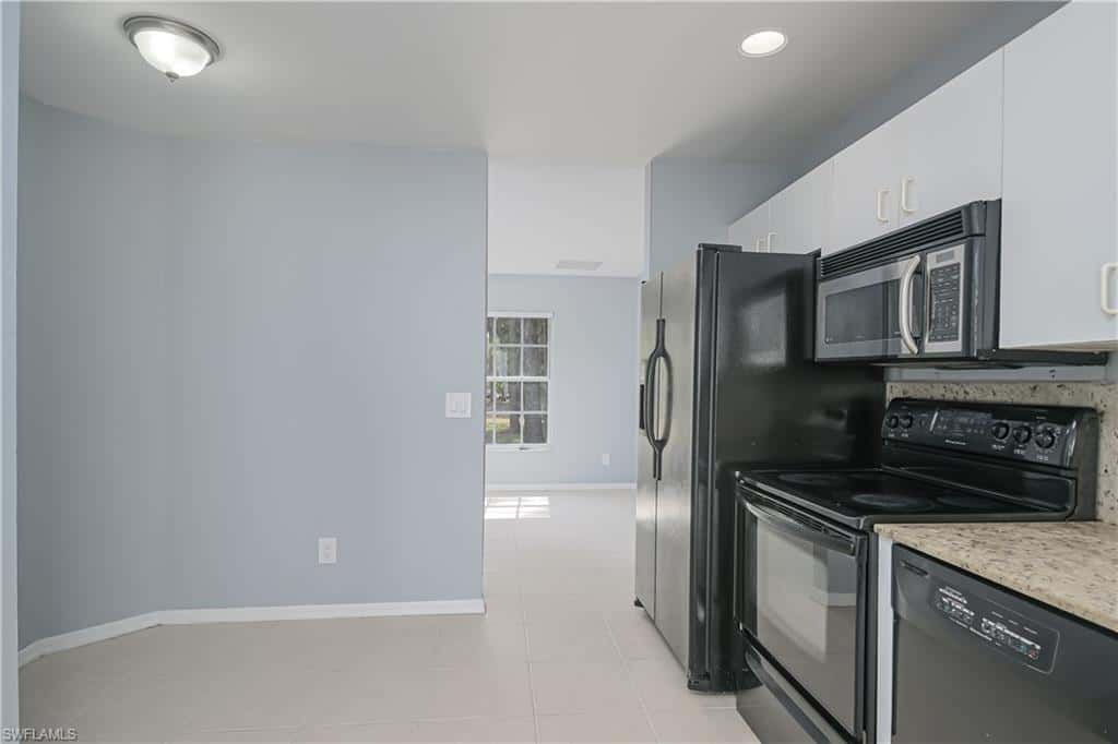 260 8th St, Naples, photo 32