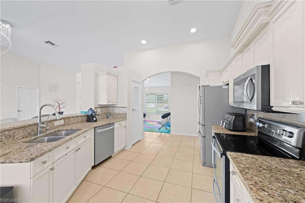 1834 7th Pl, Cape Coral, photo 11
