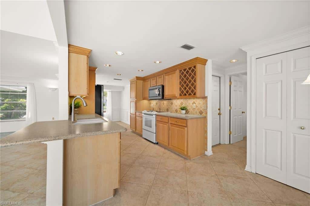4102 1st Pl, Cape Coral, photo 16