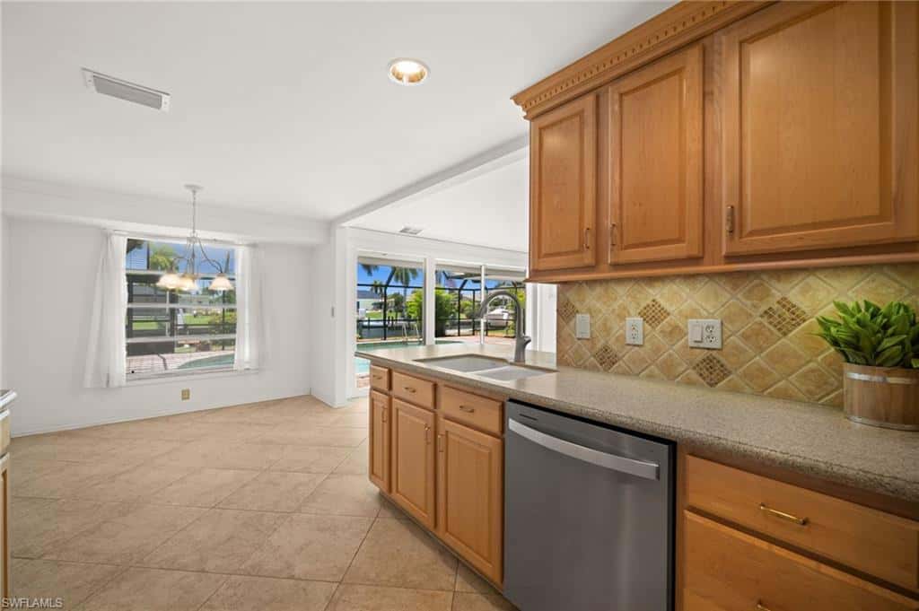 4102 1st Pl, Cape Coral, photo 22