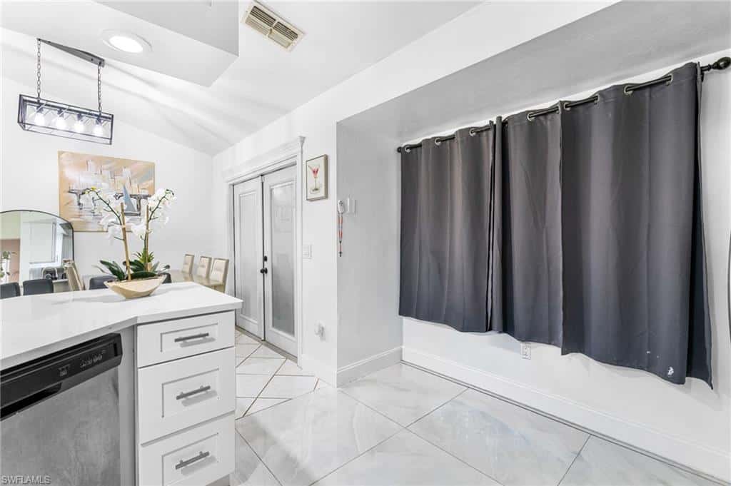 1871 Golden Gate Blvd, Naples, photo 14