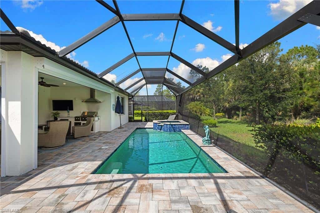 6907 Cocoplum St, Naples, photo 27