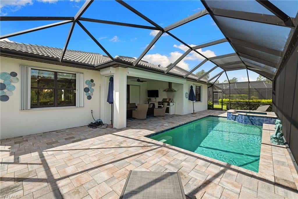 6907 Cocoplum St, Naples, photo 28