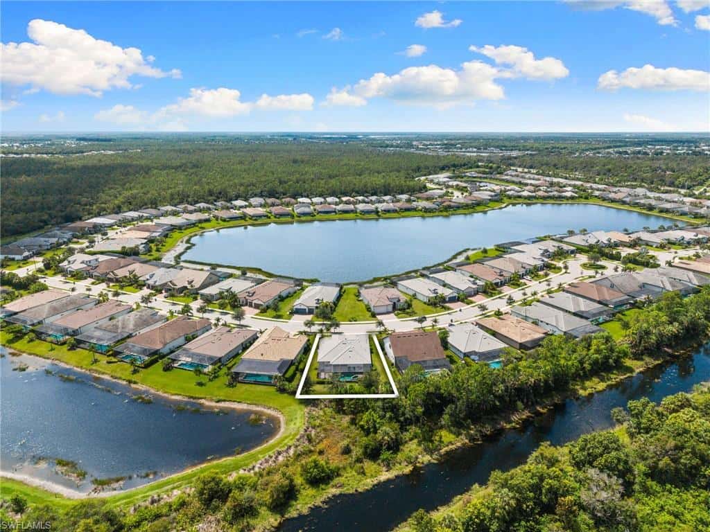 6907 Cocoplum St, Naples, photo 9