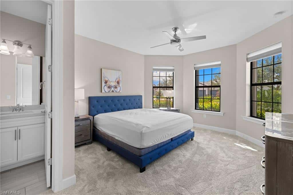 6907 Cocoplum St, Naples, photo 31