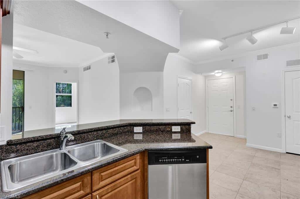 12955 Positano Cir #306, Naples, photo 13