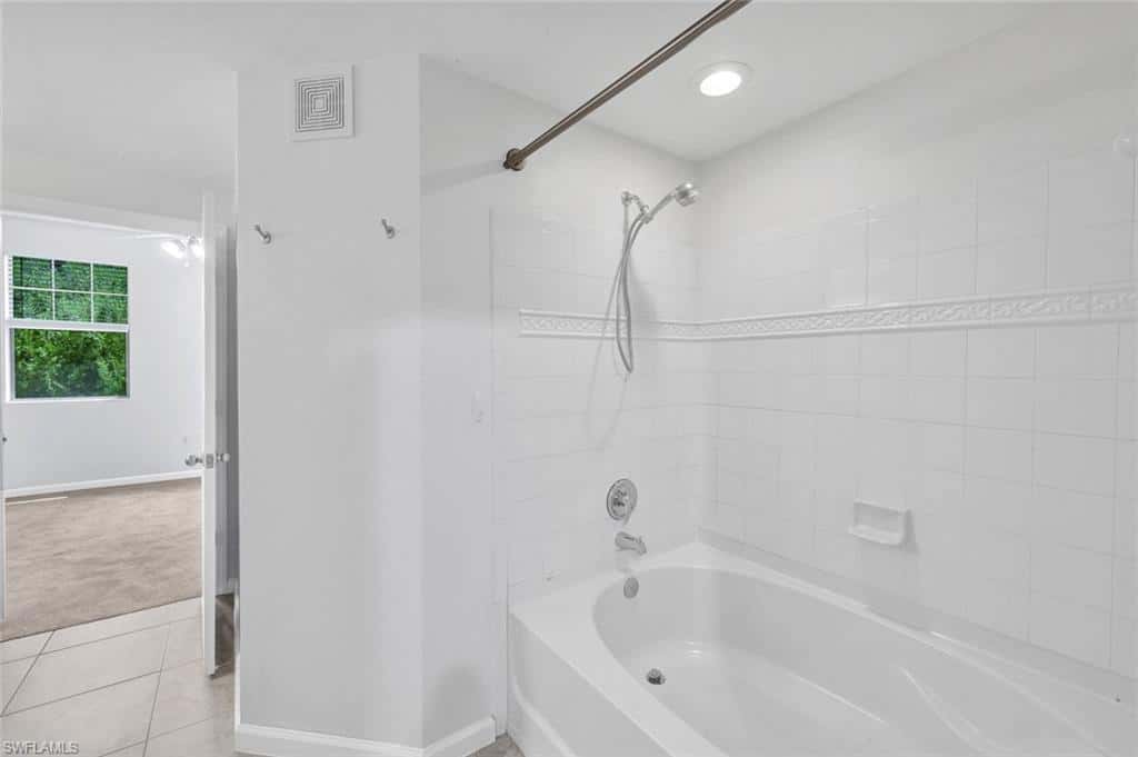 12955 Positano Cir #306, Naples, photo 26