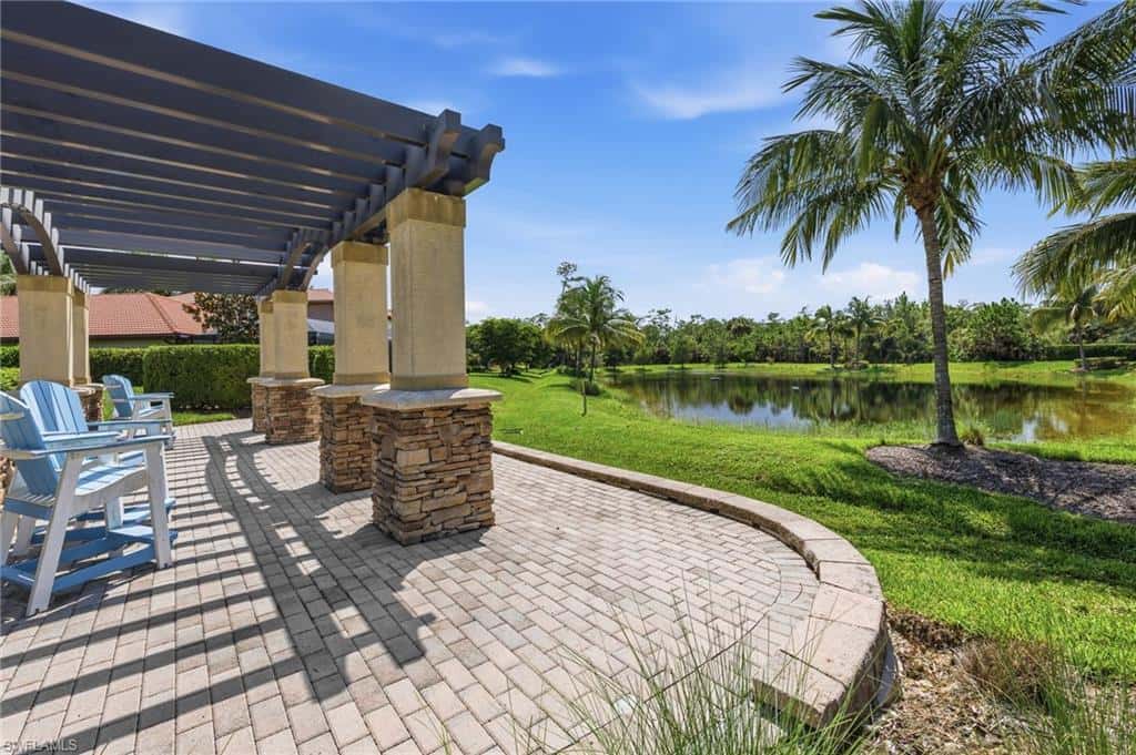 16423 Barclay Ct, Naples, photo 39