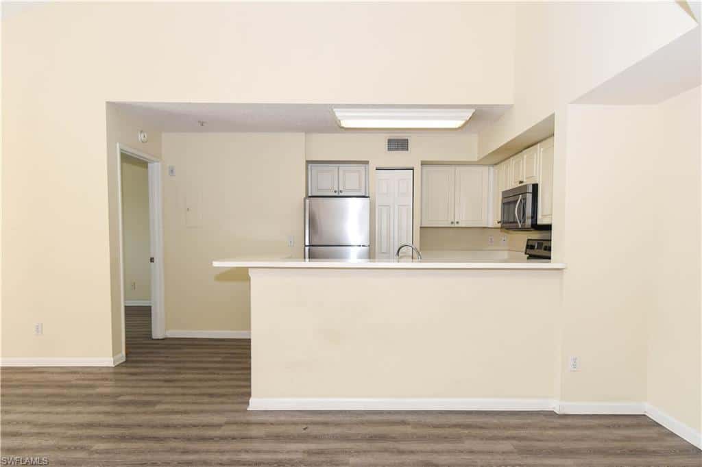 1275 Wildwood Lakes Blvd #303, Naples, photo 8