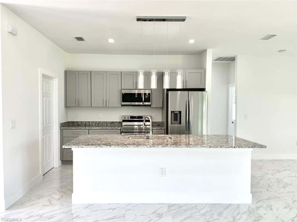 2321 21st Ter, Cape Coral, photo 9