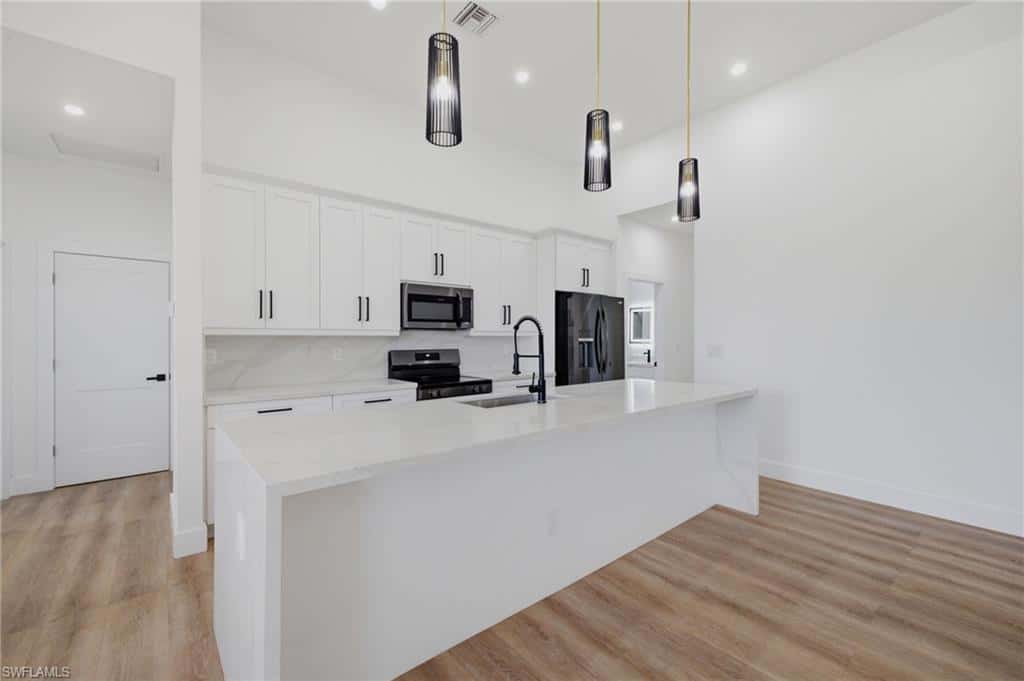 2929 Diplomat Pkwy, Cape Coral, photo 11