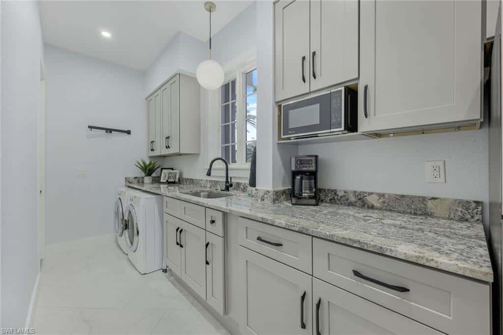 12570 Vittoria Way, Fort Myers, photo 32