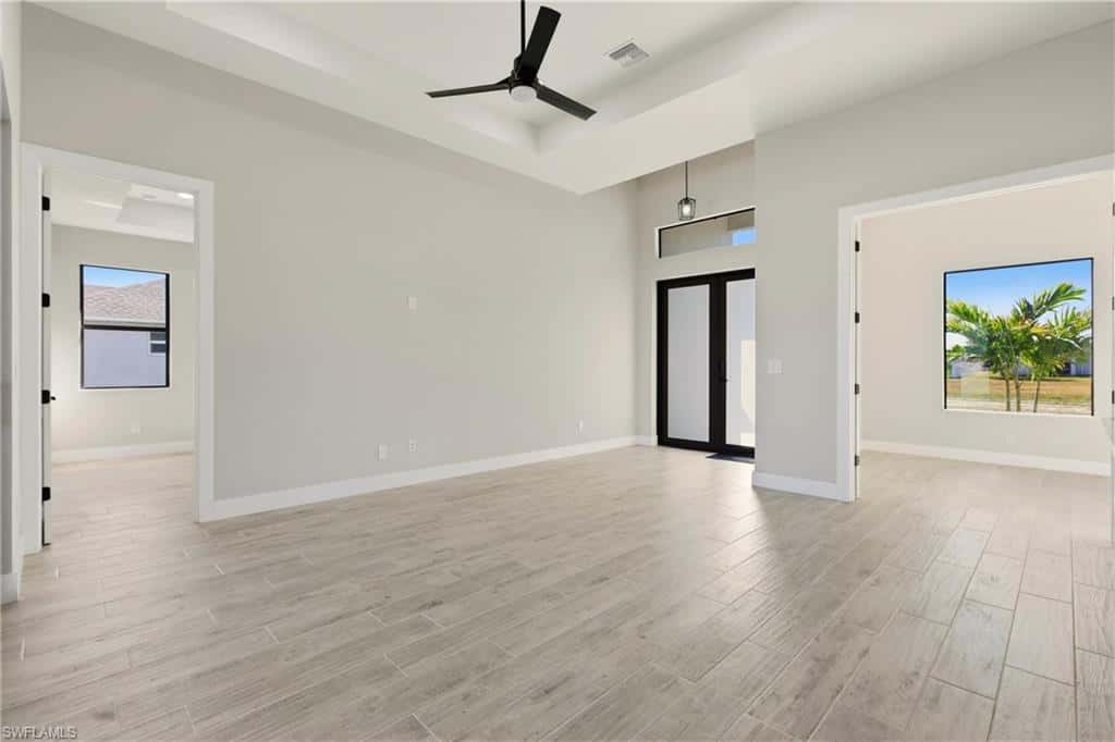 131 Kismet Pkwy, Cape Coral, photo 6