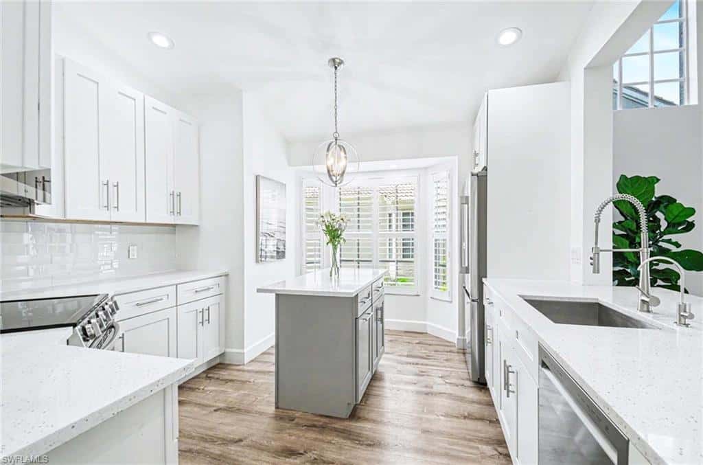 5701 Heron Ln #705, Naples, photo 4