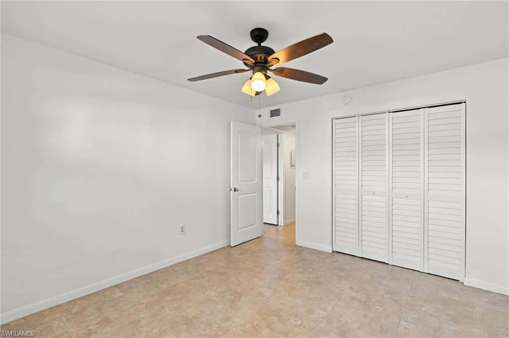 4290 Gulfstream Dr #5, Naples, photo 16