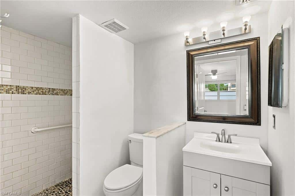 4290 Gulfstream Dr #5, Naples, photo 12