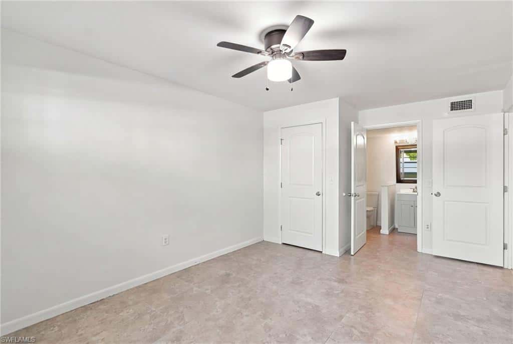 4290 Gulfstream Dr #5, Naples, photo 10