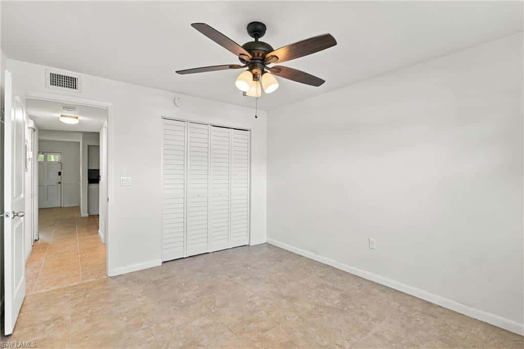 4290 Gulfstream Dr #5, Naples, photo 19
